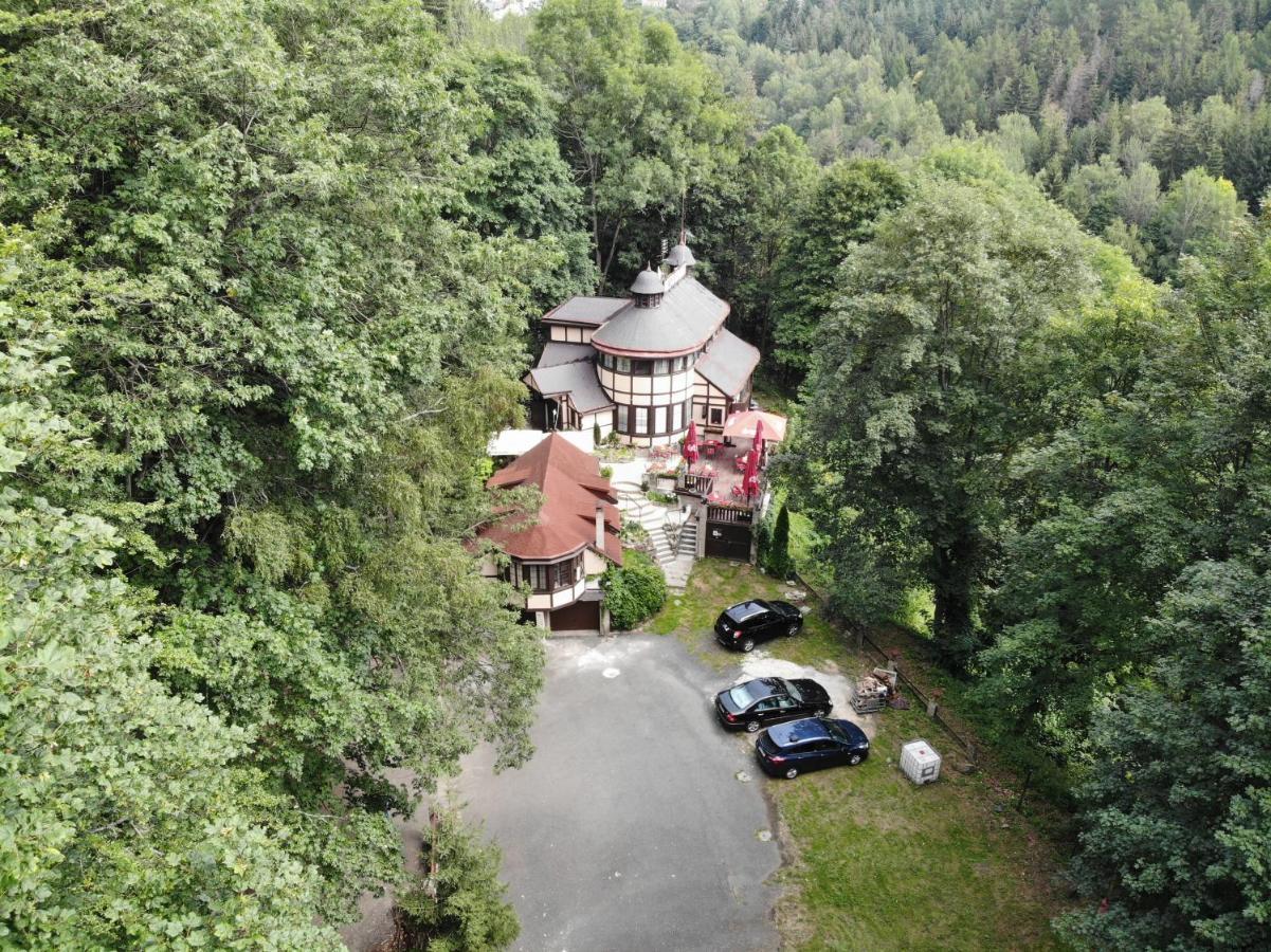 A Restaurace Belveder Romantico, Mini-zoo, Free Parking Guest house