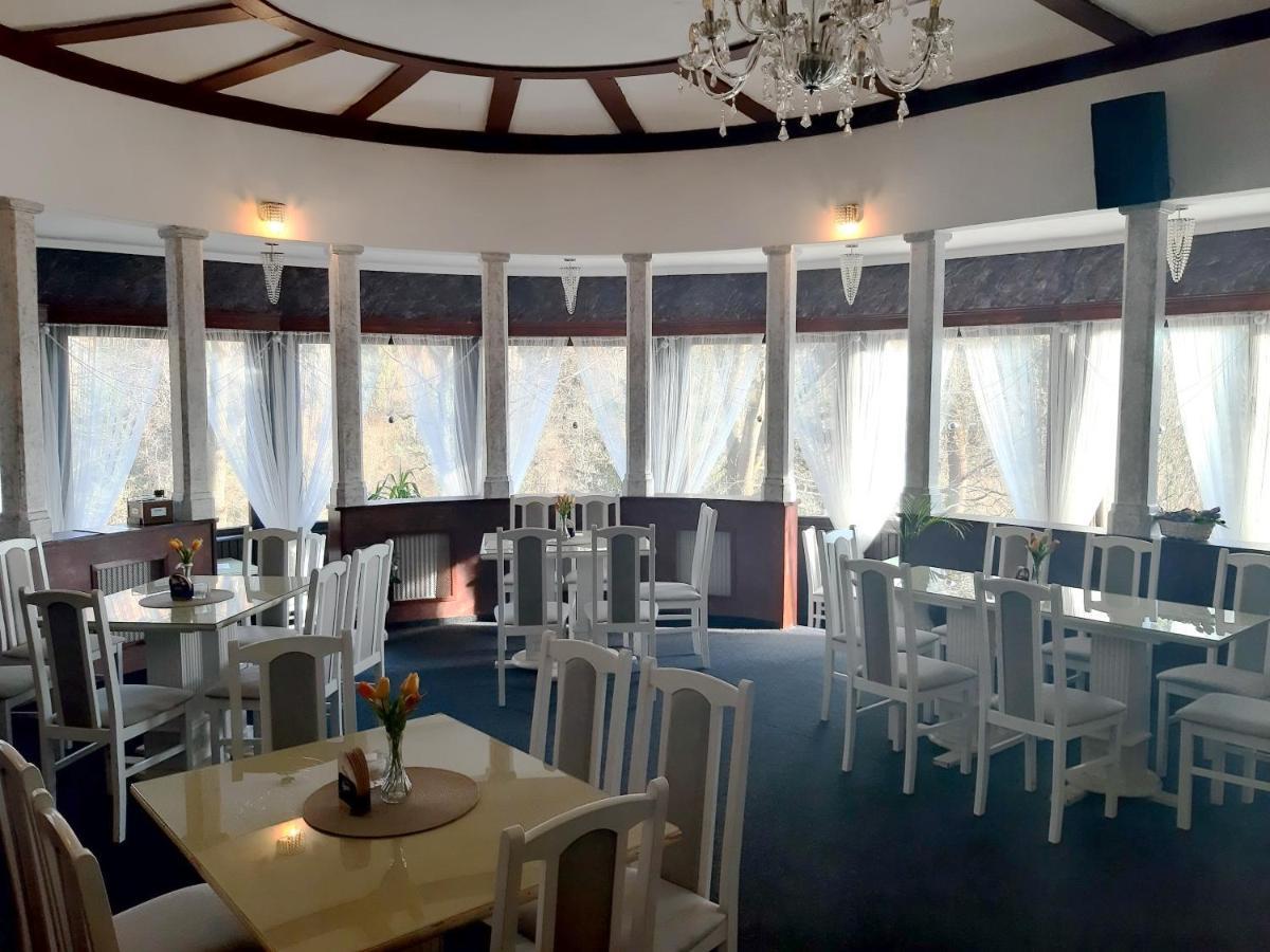A Restaurace Belveder Romantico, Mini-zoo, Free Parking 3*